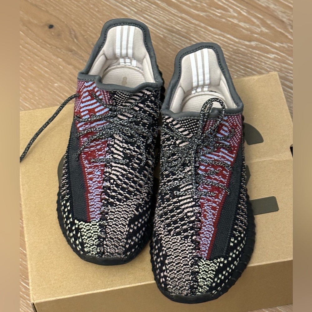 Kids Yeezy Boost 350 size 3